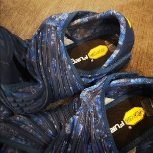 Vibram FUROSHIKI wrap shoes
